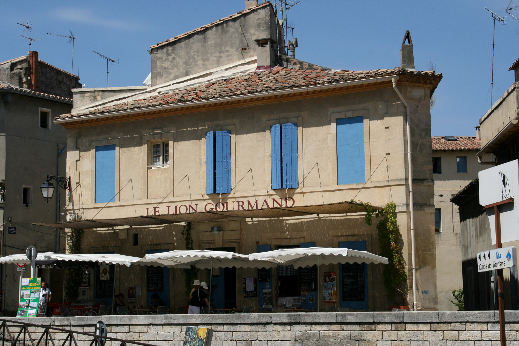 Arles